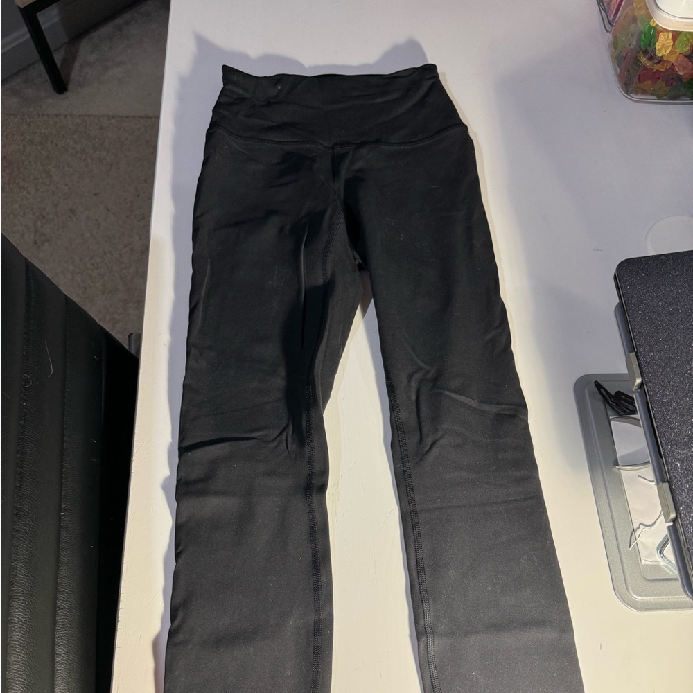lululemon wunder under train 23” size 4 legging